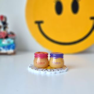 [후르디아] 올리브영 꿀과즙 립밤 2종 (블루베리/석류) — 5점을 준 리뷰어가 2022년 10월 올린 사용 사진