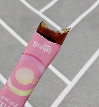 인디닥터 면역 생생 핑크 이뮨 젤리 + 타이탄 BCAA 프로틴 젤리스틱 — 5점을 준 리뷰어가 2022년 3월 올린 사용 사진