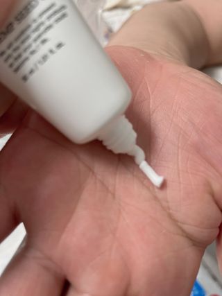 버텍스넘버원 버텍스 넘버원 햄프씨드오일 핸드밤, 바디크림 — 5점을 준 리뷰어가 2022년 3월 올린 사용 사진