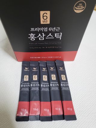 [푸름웰니스] 프리미엄 6년근 홍삼스틱 3mg x 100포 — 4점을 준 리뷰어가 2022년 2월 올린 사용 사진
