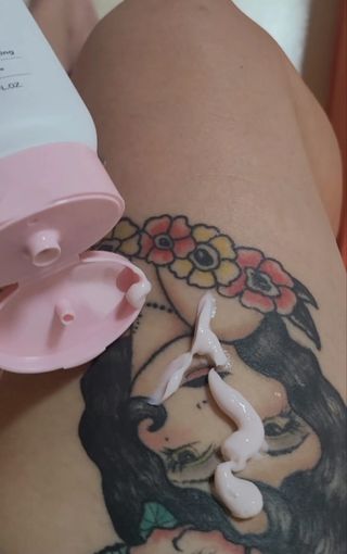 위시스 프리미엄 글루타치온  화이트닝 바디로션 — 5점을 준 리뷰어가 2022년 12월 올린 사용 사진