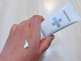 바노바기 코스메틱 바노바기 밀크씨슬 리페어 시카 선스크린 플러스 50ml — 5점을 준 리뷰어가 2023년 2월 올린 사용 사진