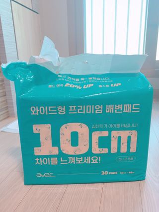 아베크 펫 와이드 프리미엄 대형 애견 강아지 배변 패드 30매 1팩 80g — 3.5점을 준 리뷰어가 2021년 7월 올린 사용 사진