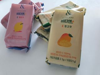 비타앤C 레몬맛, 망고맛 — 5점을 준 리뷰어가 2021년 6월 올린 사용 사진