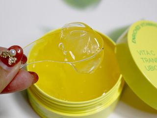 트리마이 인리치드 비타브라이트 겔 아이패치 — 4.5점을 준 리뷰어가 2024년 2월 올린 사용 사진