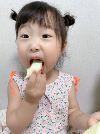 딜라이트 프로젝트  달콤한 눈꽃 간식세트( 눈꽃 솜사탕 / 레몬라임 솜사탕 / 달고나 총 7EA+스마트톡 증정) — 5점을 준 리뷰어가 2022년 4월 올린 사용 사진
