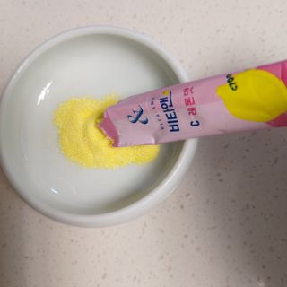 비타앤C 레몬맛, 망고맛 — 5점을 준 리뷰어가 2021년 4월 올린 사용 사진