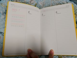 리훈 2022년 이야기다이어리 그란데 하반기(7-12월, 6개월) — 5점을 준 리뷰어가 2022년 6월 올린 사용 사진