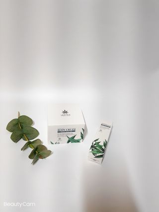 버텍스넘버원 버텍스 넘버원 햄프씨드오일 핸드밤, 바디크림 — 5점을 준 리뷰어가 2022년 3월 올린 사용 사진