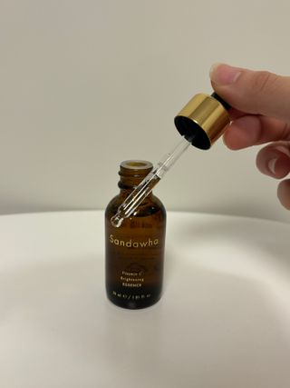 스킨큐어 산다화 비타민c 화이트닝 에센스 30ml — 5점을 준 리뷰어가 2023년 10월 올린 사용 사진
