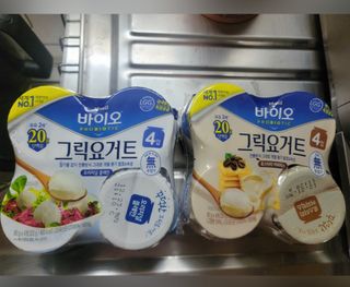 매일바이오 그릭요거트 오리지널 플레인 4개, 로스터리 커피믹스 4개 — 5점을 준 리뷰어가 2021년 12월 올린 사용 사진