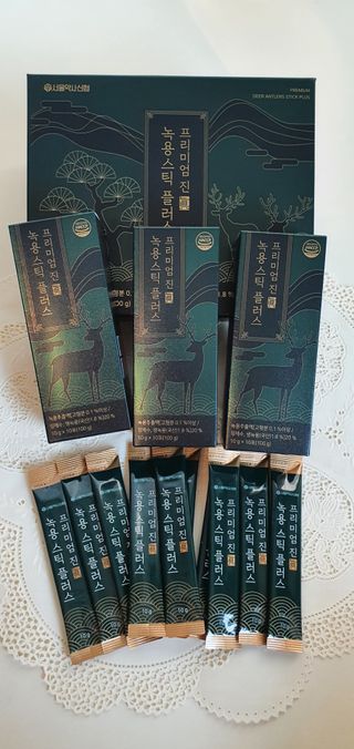 서울약사신협_프리미엄 진 녹용스틱 플러스10g x 30포 — 5점을 준 리뷰어가 2021년 7월 올린 사용 사진