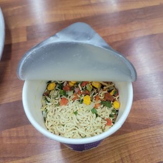 NISSIN 닛신 컵누들  4종 - 씨푸드오리지날, 씨푸드 스파이시, 씨푸드 커리, 씨푸드 XO소스 — 5점을 준 리뷰어가 2022년 3월 올린 사용 사진