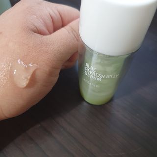 김정문알로에 큐어 큐어 알로에 리프레쉬 젤리 세럼, 큐어 알로에 하이드로 젤리 크림 — 4점을 준 리뷰어가 2021년 4월 올린 사용 사진