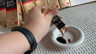 서울약사신협_투데이홍삼정플러스스틱_10g x 60포 — 5점을 준 리뷰어가 2021년 7월 올린 사용 사진