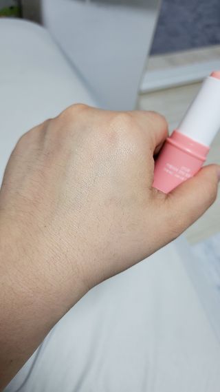 스킨큐어 산다화 카멜리아 안티 링클 멀티밤 — 5점을 준 리뷰어가 2023년 1월 올린 사용 사진