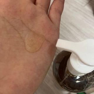 와프랩 운동하는 여성을 위한 더블유 미세먼지 세정 약산성 천연유래 샴푸 — 5점을 준 리뷰어가 2022년 3월 올린 사용 사진