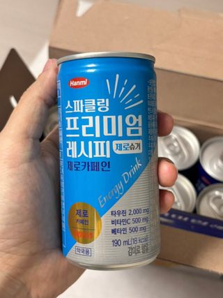 한미사이언스 [한미] 스파클링 프리미엄 레시피 (카페인, 제로카페인 2종)각5개총10개제공 — 5점을 준 리뷰어가 2025년 1월 올린 사용 사진