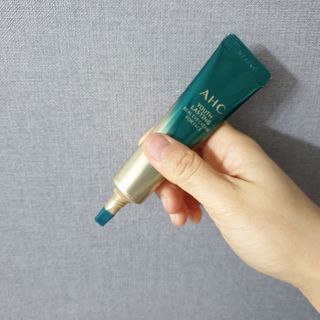 [NEW 탄력유턴 아이크림] AHC 유스 래스팅 리얼 아이크림 포 페이스 — 5점을 준 리뷰어가 2021년 1월 올린 사용 사진