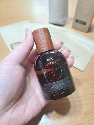 유쏘풀 익스프레 드 퍼퓸 50ml 4종  [세인트 모리츠] [베리섹시] [상탈 세콰이아] [엠포리아 코튼] 중 택 1 — 5점을 준 리뷰어가 2022년 3월 올린 사용 사진