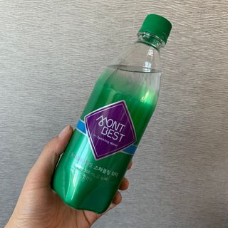 몽베스트 Montbest with Sparkling water Plain 20병 — 3점을 준 리뷰어가 2021년 10월 올린 사용 사진