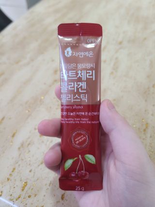 자연에온 몽모랑시 타트체리 3종 세트 구성 - 저분자콜라겐젤리, NFC 착즙주스 — 5점을 준 리뷰어가 2021년 7월 올린 사용 사진