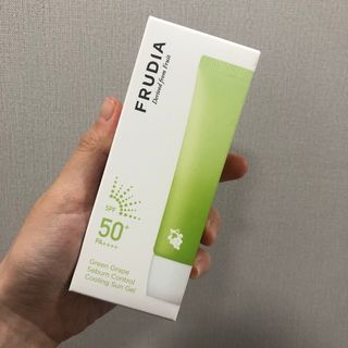 [후르디아] 겉보속촉 피지 컨트롤 청포도 선젤 — 5점을 준 리뷰어가 2023년 4월 올린 사용 사진
