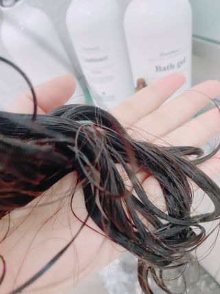 플로랜드 프리미엄 케라틴 체인지 헤어앰플 — 4점을 준 리뷰어가 2022년 4월 올린 사용 사진