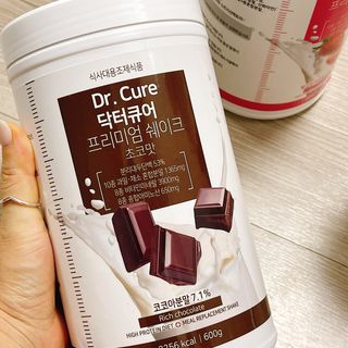 뉴트리션팩토리 닥터큐어 프리미엄쉐이크 다이어트쉐이크 — 4.5점을 준 리뷰어가 2021년 9월 올린 사용 사진