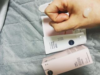 냉장고에 넣어요, 붉은 트러블 피부 다음날 진정되요 [버진팜스 푸딩수딩아토] — 4점을 준 리뷰어가 2021년 1월 올린 사용 사진