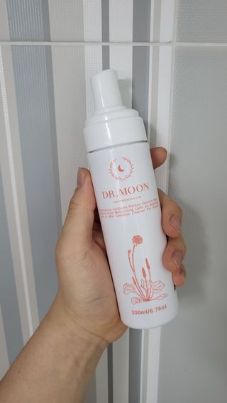MF프리 [닥터문] 유산균 락토케어 질경초 여성청결제 200ml (폼타입) — 5점을 준 리뷰어가 2022년 6월 올린 사용 사진