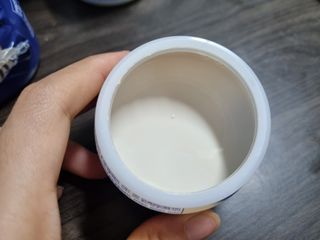 매일바이오 그릭요거트 오리지널 플레인 4개, 로스터리 커피믹스 4개 — 5점을 준 리뷰어가 2021년 12월 올린 사용 사진