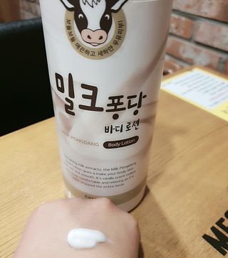 [과일나라] 대용량 밀크퐁당 바디로션+바디워시 2종 — 5점을 준 리뷰어가 2021년 10월 올린 사용 사진