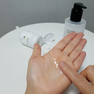 씽크바이오 히알루론 에센스 에어볼 28ea/ 부스팅 세럼 250ml 2종 세트 — 5점을 준 리뷰어가 2022년 7월 올린 사용 사진