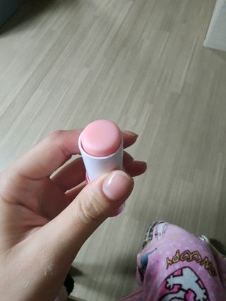 스킨큐어 산다화 카멜리아 안티 링클 멀티밤 — 5점을 준 리뷰어가 2023년 1월 올린 사용 사진