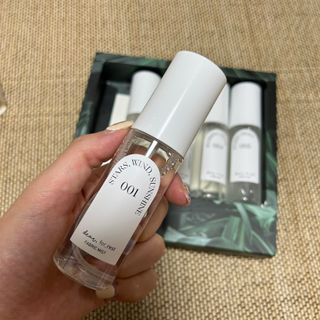 디어포레스트 [5개세트] 숲속의 하루 패브릭미스트 (섬유향수/ 룸스프레이) 50ml 5개 — 5점을 준 리뷰어가 2022년 9월 올린 사용 사진
