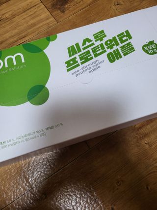 이롬 씨스루 프로틴워터 사과, 자몽 200ml x 12입 — 5점을 준 리뷰어가 2022년 9월 올린 사용 사진