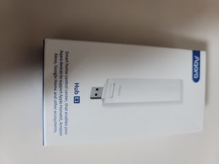 아카라 조명 스위치를 누워서 끄는 방법 (스마트 조명 스위치 2구 + 무선 리모트 스위치 1구 T1, 스마트 허브 E1) — 4점을 준 리뷰어가 2021년 12월 올린 사용 사진