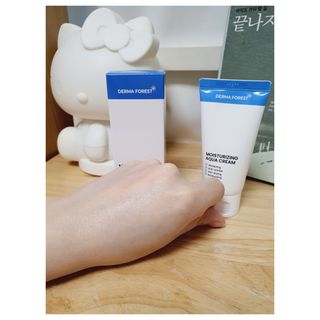 더마포레스트 모이스처라이징 아쿠아크림 / 수분크림 히알루론산 펩타이드 보습 미백 주름개선 — 5점을 준 리뷰어가 2021년 6월 올린 사용 사진