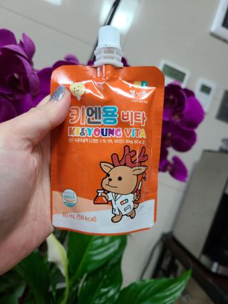 [몸엔용] 아이가 먹는 달콤 국산녹용 키엔용 비타  80ml x 10포 — 5점을 준 리뷰어가 2021년 7월 올린 사용 사진