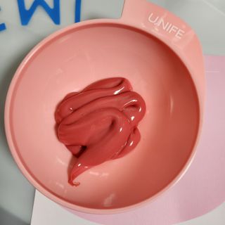 [유니프] 헤어 샤이니 핑크 컬러 트리트먼트 500g — 3점을 준 리뷰어가 2024년 1월 올린 사용 사진