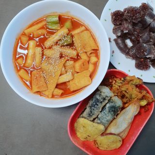 응큼떡볶이 — 5점을 준 리뷰어가 2021년 3월 올린 사용 사진
