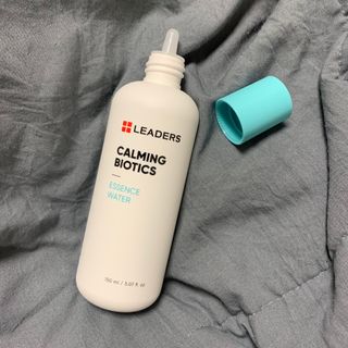 리더스코스메틱 리더스 카밍 바이오틱스 에센스 워터 — 5점을 준 리뷰어가 2021년 10월 올린 사용 사진