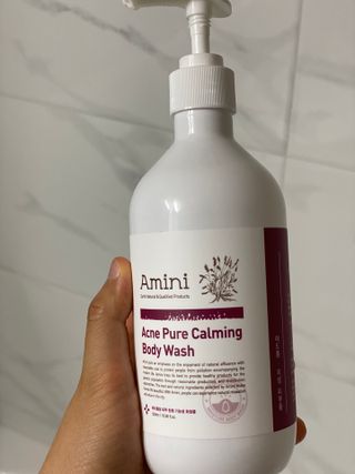 아미니 아크네 퓨어카밍 바디워시 500ml — 5점을 준 리뷰어가 2021년 7월 올린 사용 사진