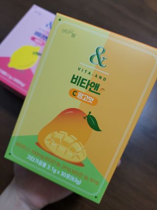 비타앤C 레몬맛, 망고맛 — 5점을 준 리뷰어가 2021년 4월 올린 사용 사진