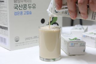 이롬 erom 황성주박사의 국산콩 두유 검은콩 고칼슘 — 5점을 준 리뷰어가 2020년 12월 올린 사용 사진