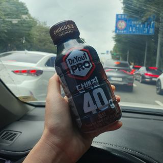 닥터유 프로 단백질 드링크 40g 초코 닥터유 프로 단백질드링크 40g 초코 — 5점을 준 리뷰어가 2024년 9월 올린 사용 사진