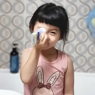 닥터데디스 안심저불소 키즈치약 (라즈베리, 청포도향 중 택 1) 60g +  여행용 미니 치약 15g — 5점을 준 리뷰어가 2022년 7월 올린 사용 사진