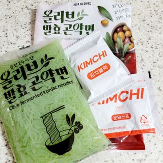 클린24시간 올리브발효곤약면 시원김치면 1세트-(3봉) — 5점을 준 리뷰어가 2024년 3월 올린 사용 사진