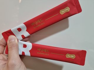 디오르 버닝레드 — 5점을 준 리뷰어가 2022년 3월 올린 사용 사진